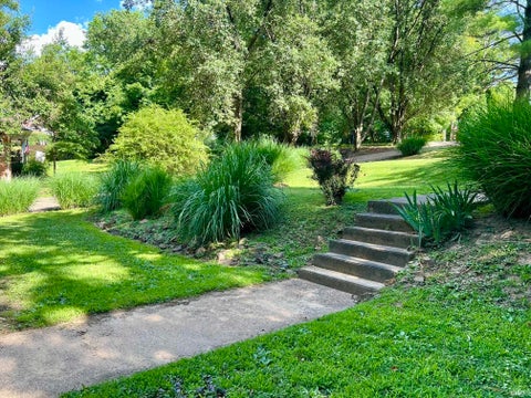 Tiny photo for 2321 Mount Auburn Road, Evansville, IN 47720 (MLS # 202624372)
