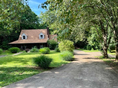 Tiny photo for 2321 Mount Auburn Road, Evansville, IN 47720 (MLS # 202624372)