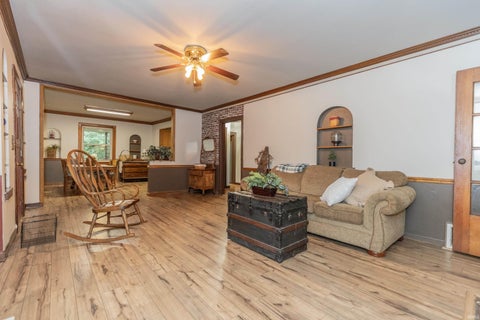 Tiny photo for 2321 Mount Auburn Road, Evansville, IN 47720 (MLS # 202624372)