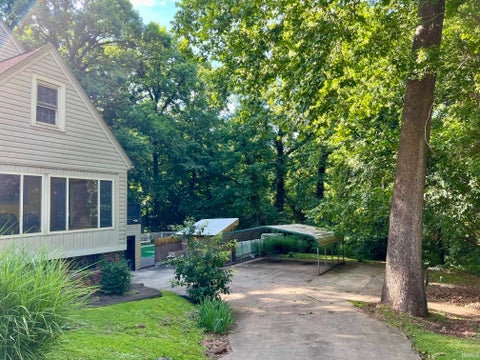 Tiny photo for 2321 Mount Auburn Road, Evansville, IN 47720 (MLS # 202624372)