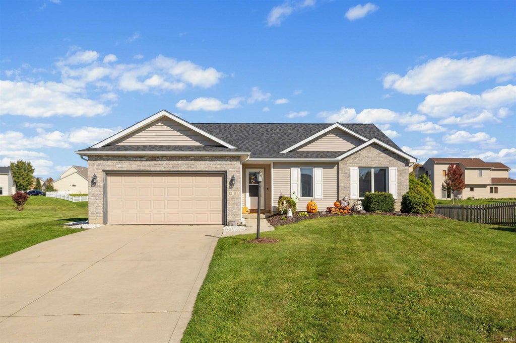 Photo of 12104 Breezy Court, Fort Wayne, IN 46818 (MLS # 202644062)