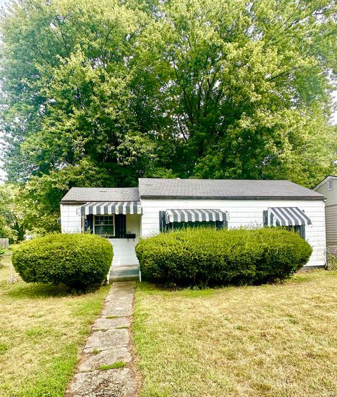 Photo of 1422 E Taylor Street, Kokomo, IN 46901 (MLS # 202538269)