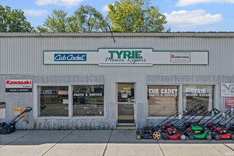 Photo of 110 S 16th Street, Lafayette, IN 47905 (MLS # 202540081)