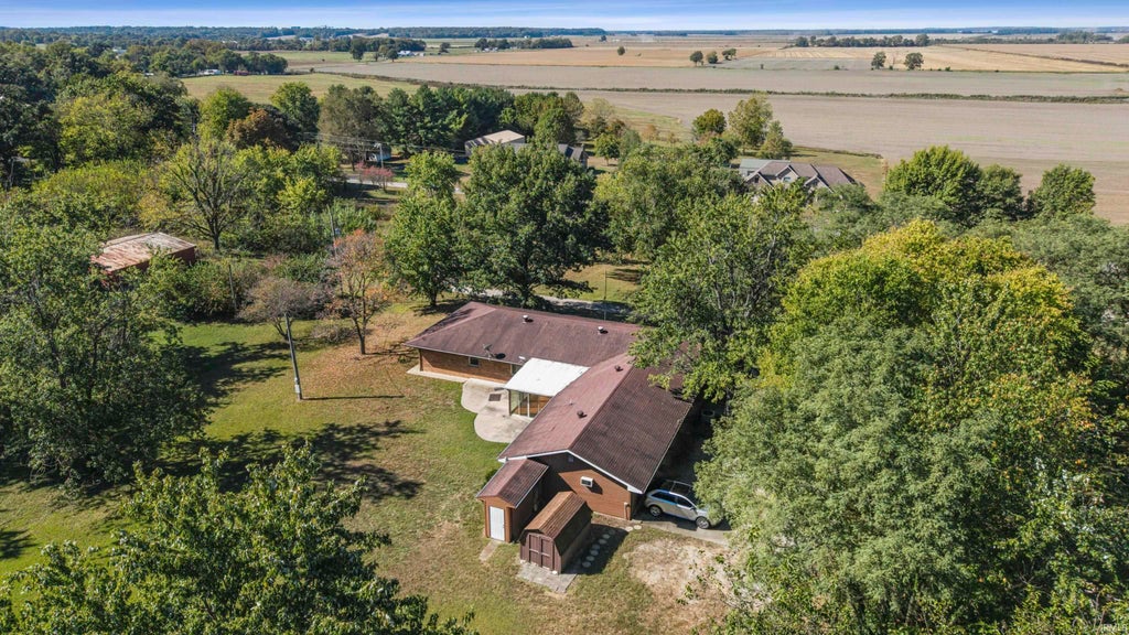 Photo of 1390 S Old State Road 65, Princeton, IN 47670 (MLS # 202643761)