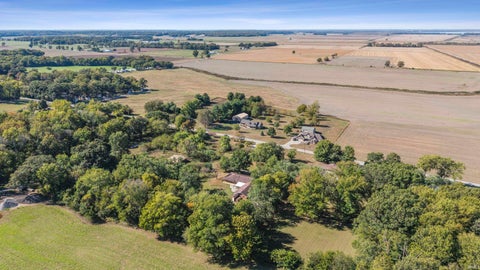 Tiny photo for 1390 S Old State Road 65, Princeton, IN 47670 (MLS # 202643761)
