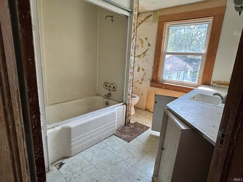Tiny photo for 3221 Euclid Avenue, Fort Wayne, IN 46806 (MLS # 202636988)