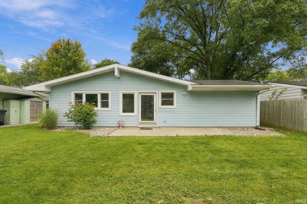 Photo of 3526 Owaissa Way, Fort Wayne, IN 46809 (MLS # 202639808)