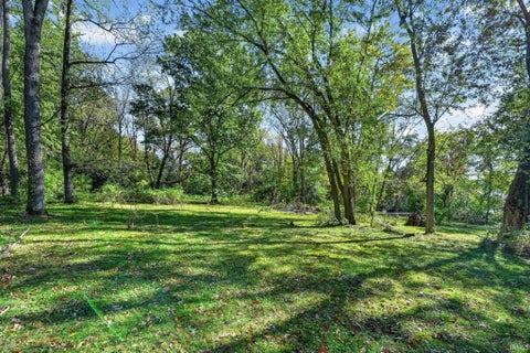 Tiny photo for 52776 Shellbark Avenue, South Bend, IN 46628 (MLS # 202643754)