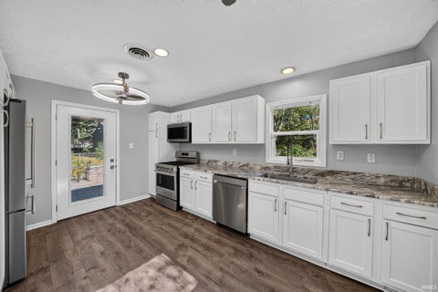 Tiny photo for 52776 Shellbark Avenue, South Bend, IN 46628 (MLS # 202643754)