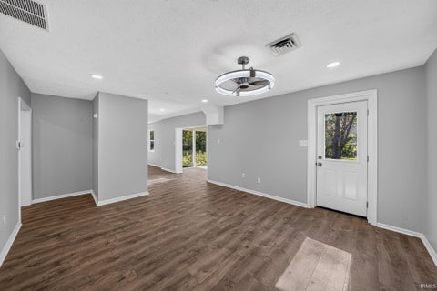Tiny photo for 52776 Shellbark Avenue, South Bend, IN 46628 (MLS # 202643754)