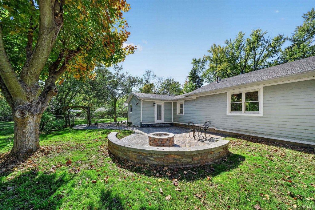 Photo of 52776 Shellbark Avenue, South Bend, IN 46628 (MLS # 202643754)