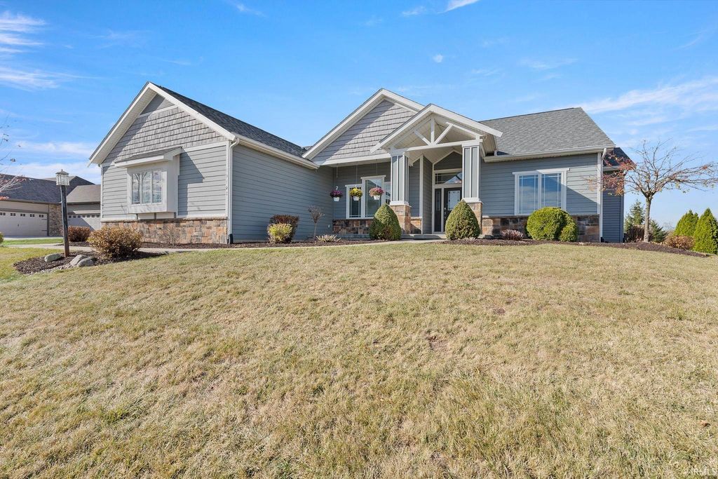 Photo of 13708 Paperbark Trail, Fort Wayne, IN 46814 (MLS # 202544923)