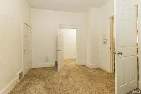 Tiny photo for 1112-1114 N Elm Street, Muncie, IN 47303 (MLS # 202635206)