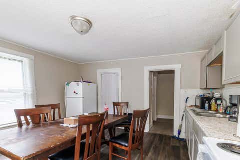 Tiny photo for 1112-1114 N Elm Street, Muncie, IN 47303 (MLS # 202635206)
