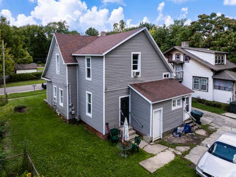Tiny photo for 1112-1114 N Elm Street, Muncie, IN 47303 (MLS # 202635206)