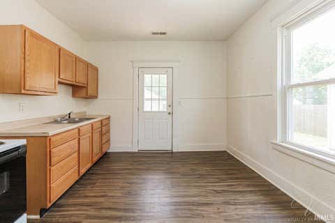 Tiny photo for 1112-1114 N Elm Street, Muncie, IN 47303 (MLS # 202635206)