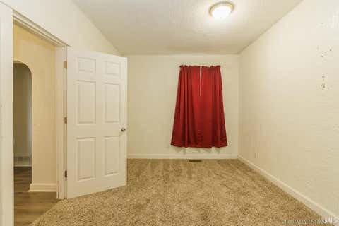 Tiny photo for 1112-1114 N Elm Street, Muncie, IN 47303 (MLS # 202635206)