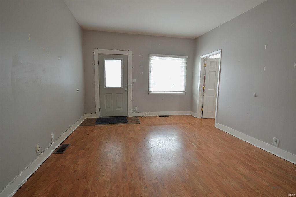 Photo of 3122 Woodrow Avenue, Fort Wayne, IN 46805 (MLS # 202605087)