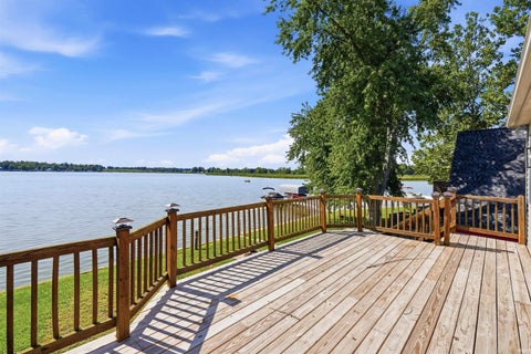 Tiny photo for 38 EMS C19a Lane, Warsaw, IN 46582 (MLS # 202637984)