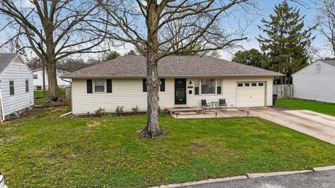 Photo of 2524 Whitehall Drive, Lafayette, IN 47909 (MLS # 202611485)