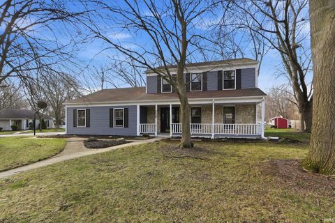 Photo of 7530 Glenoak Parkway, Fort Wayne, IN 46815 (MLS # 202608707)