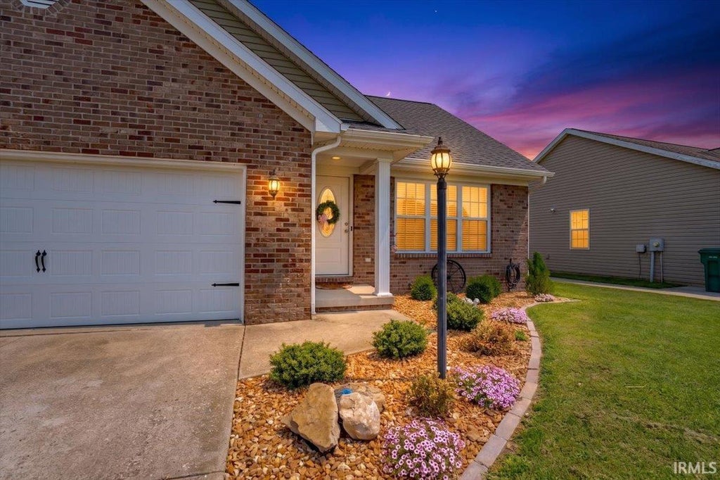 Photo of 1852 Sandal Way, Newburgh, IN 47630 (MLS # 202632588)