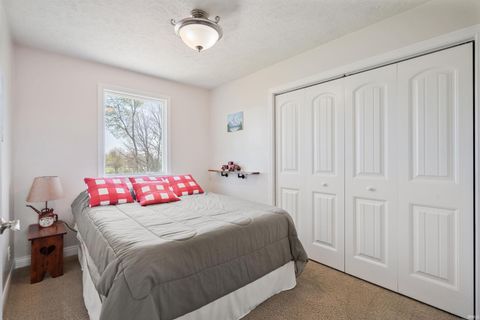 Tiny photo for 13032 S County Road 300 Road, Galveston, IN 46932 (MLS # 202615038)