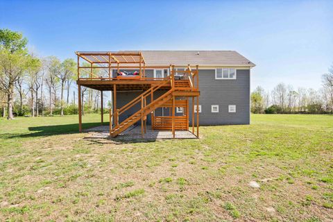 Tiny photo for 13032 S County Road 300 Road, Galveston, IN 46932 (MLS # 202615038)