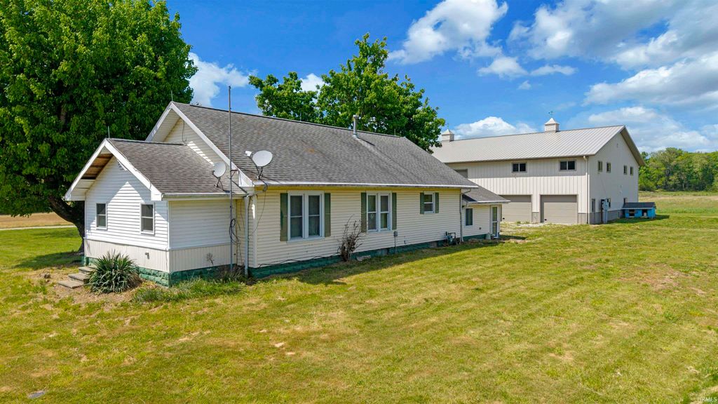 Photo of 7000 E 500 N, Patoka, IN 47666 (MLS # 202616089)