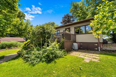 Tiny photo for 5521 N Fish Hatchery Road, Columbia City, IN 46725 (MLS # 202613687)