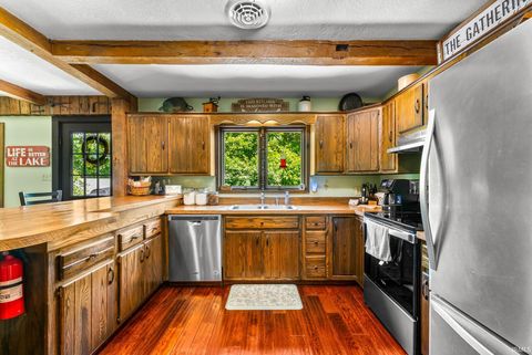 Tiny photo for 5521 N Fish Hatchery Road, Columbia City, IN 46725 (MLS # 202613687)