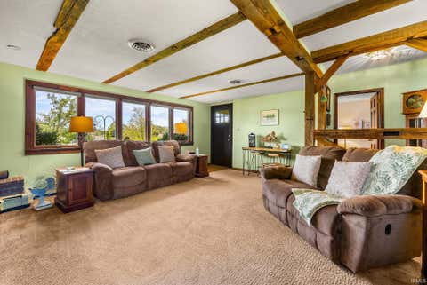 Tiny photo for 5521 N Fish Hatchery Road, Columbia City, IN 46725 (MLS # 202613687)