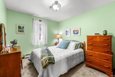 Tiny photo for 5521 N Fish Hatchery Road, Columbia City, IN 46725 (MLS # 202613687)