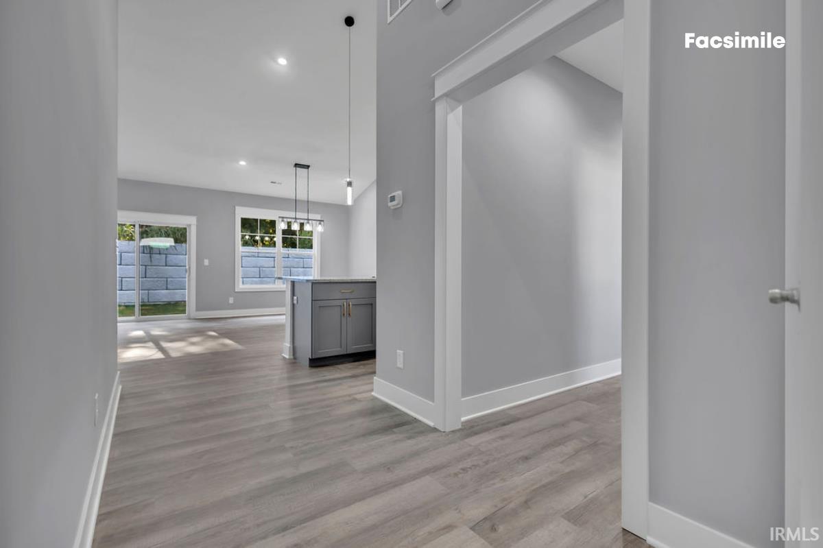 300 W Rockaway Court