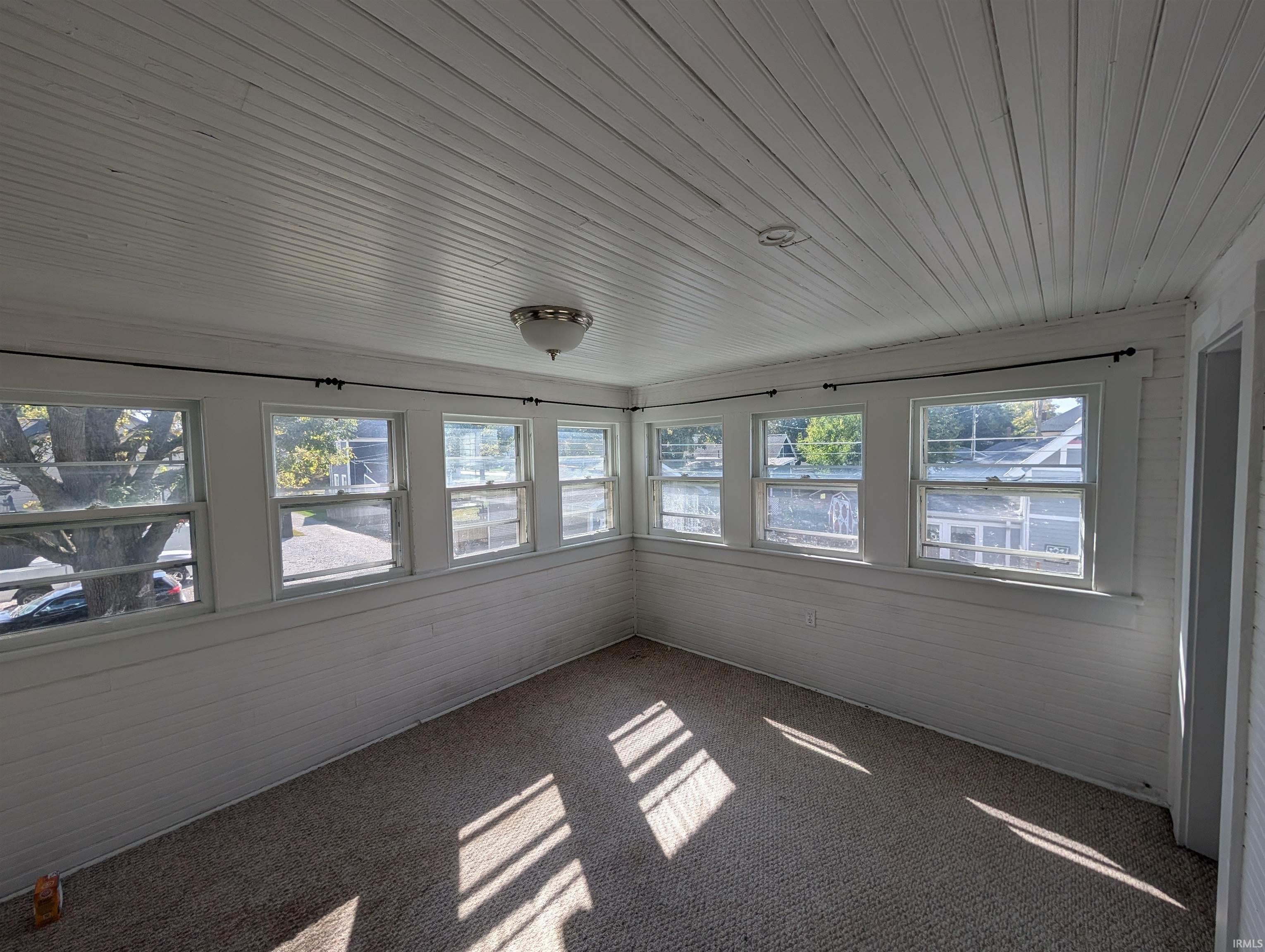 853 E Walnut Street