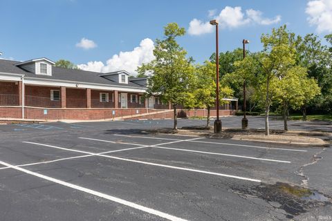 Photo of 640 S Walker Street, Bloomington, IN 47403 (MLS # 202608078)