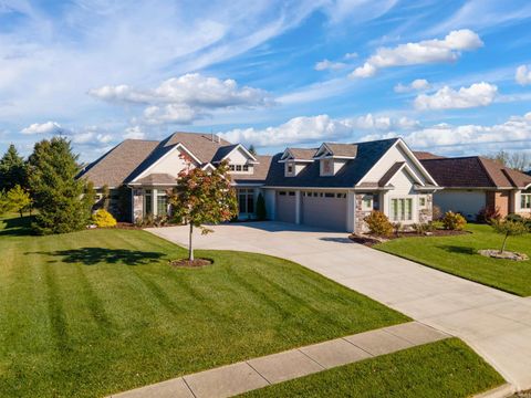 Photo of 3717 Shinnecock Court, Fort Wayne, IN 46814 (MLS # 202544271)