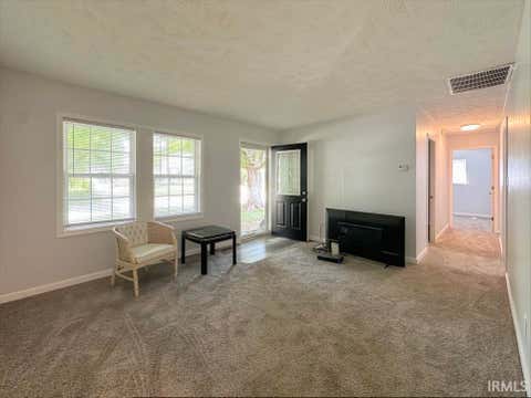 Tiny photo for 1012 CHIPPEWA Lane, Kokomo, IN 46902 (MLS # 202631404)