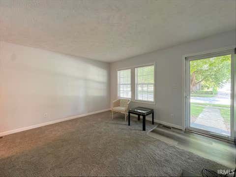 Tiny photo for 1012 CHIPPEWA Lane, Kokomo, IN 46902 (MLS # 202631404)