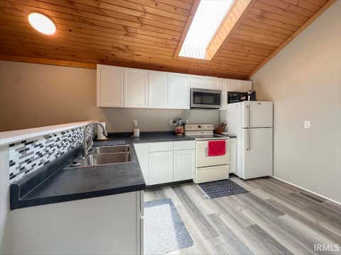 Tiny photo for 1012 CHIPPEWA Lane, Kokomo, IN 46902 (MLS # 202631404)
