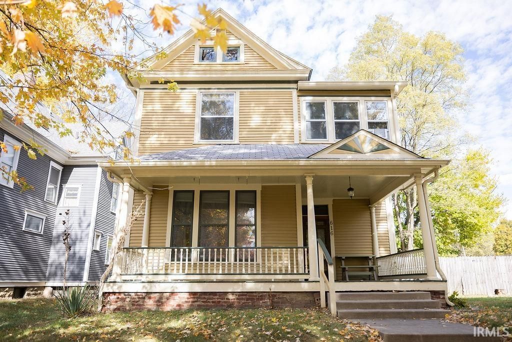 Photo of 616 E Charles Street, Muncie, IN 47305 (MLS # 202546036)