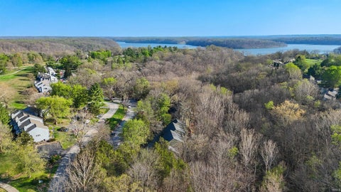 Photo of 9006 Pointe Ridge Lane #4, Bloomington, IN 47401 (MLS # 202613718)