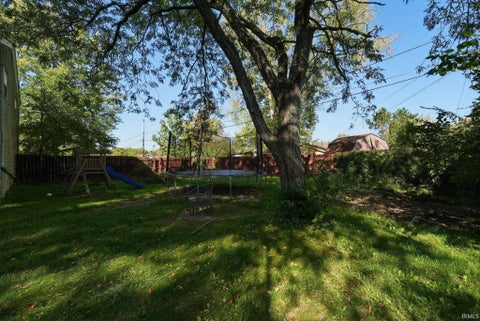 Tiny photo for 4110 Thorton Drive, Fort Wayne, IN 46815 (MLS # 202643731)