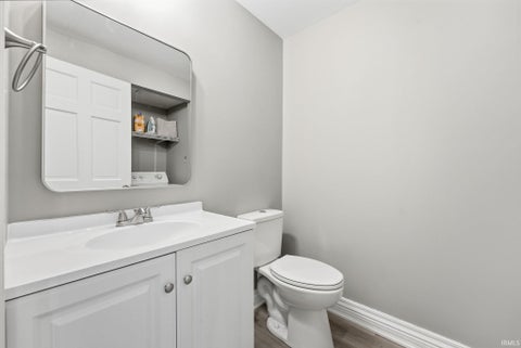 Tiny photo for 4110 Thorton Drive, Fort Wayne, IN 46815 (MLS # 202643731)