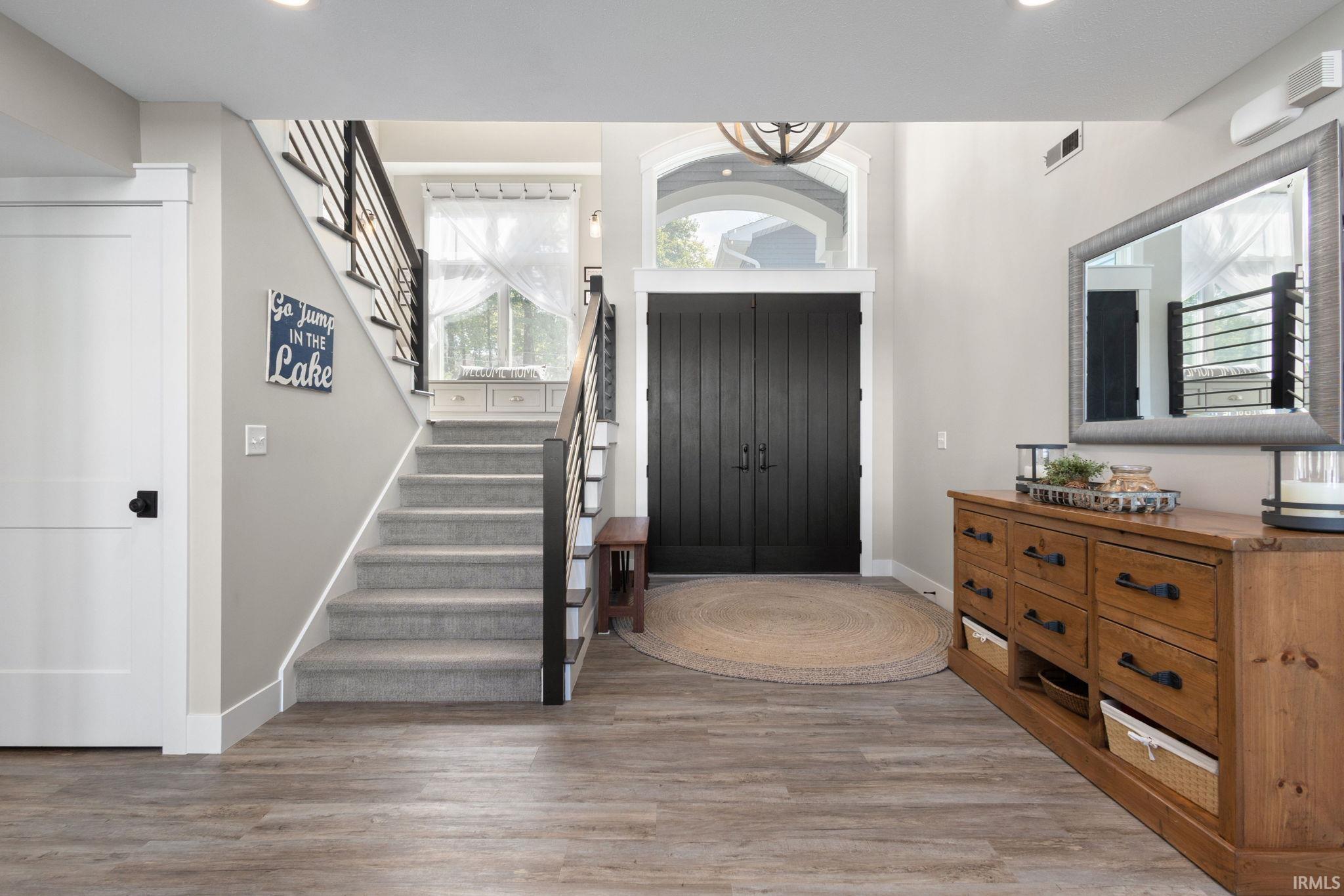 Wolcottville, Indiana 46795, United States, 6 Bedrooms Bedrooms, ,5 BathroomsBathrooms,Residential,Active,222171