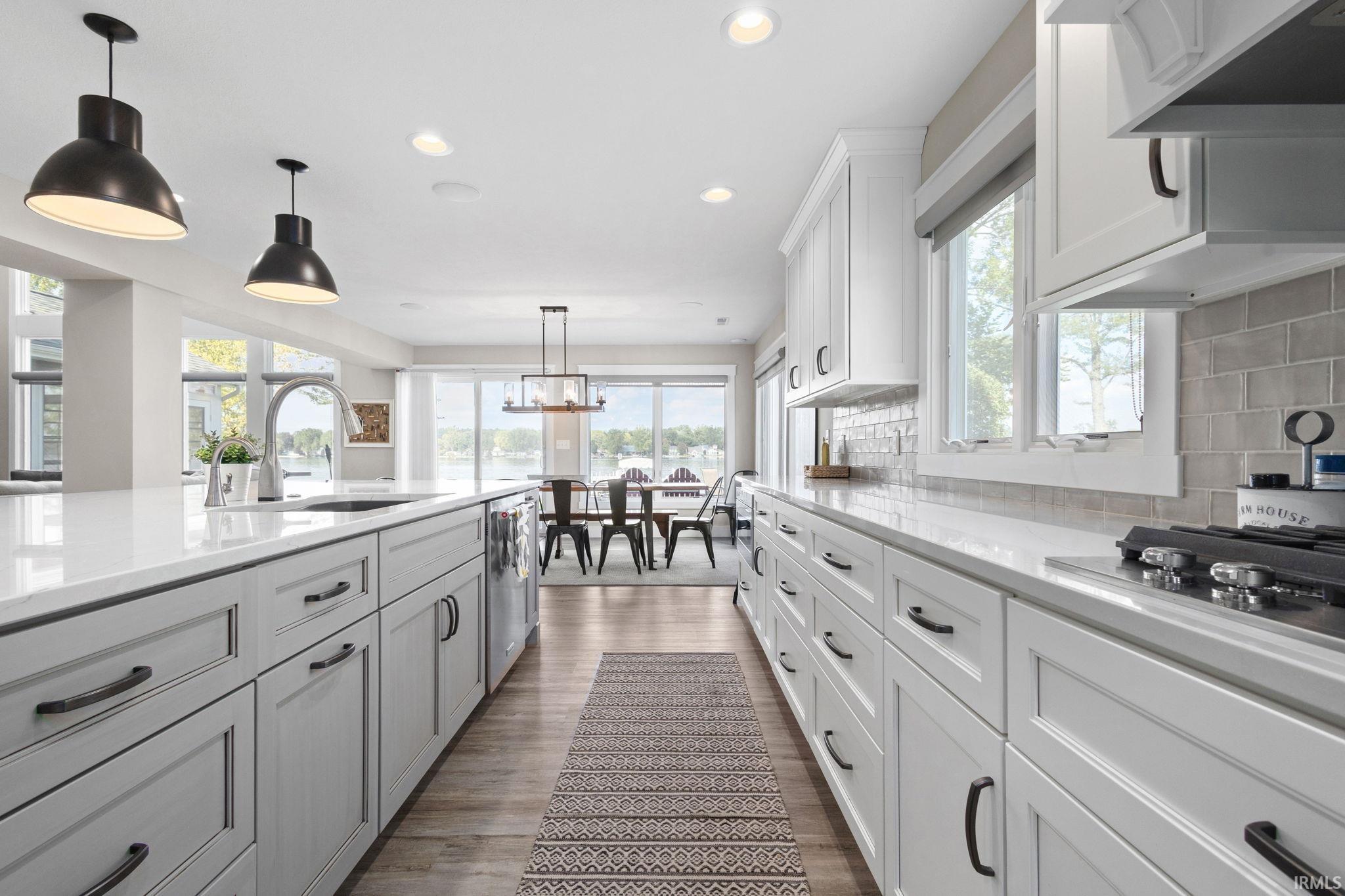 Wolcottville, Indiana 46795, United States, 6 Bedrooms Bedrooms, ,5 BathroomsBathrooms,Residential,Active,222171