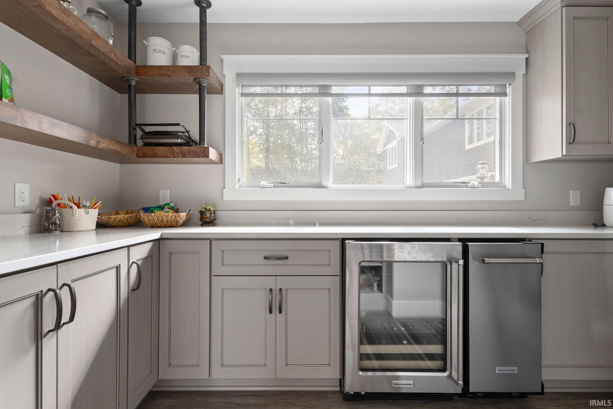 Wolcottville, Indiana 46795, United States, 6 Bedrooms Bedrooms, ,5 BathroomsBathrooms,Residential,Active,222171