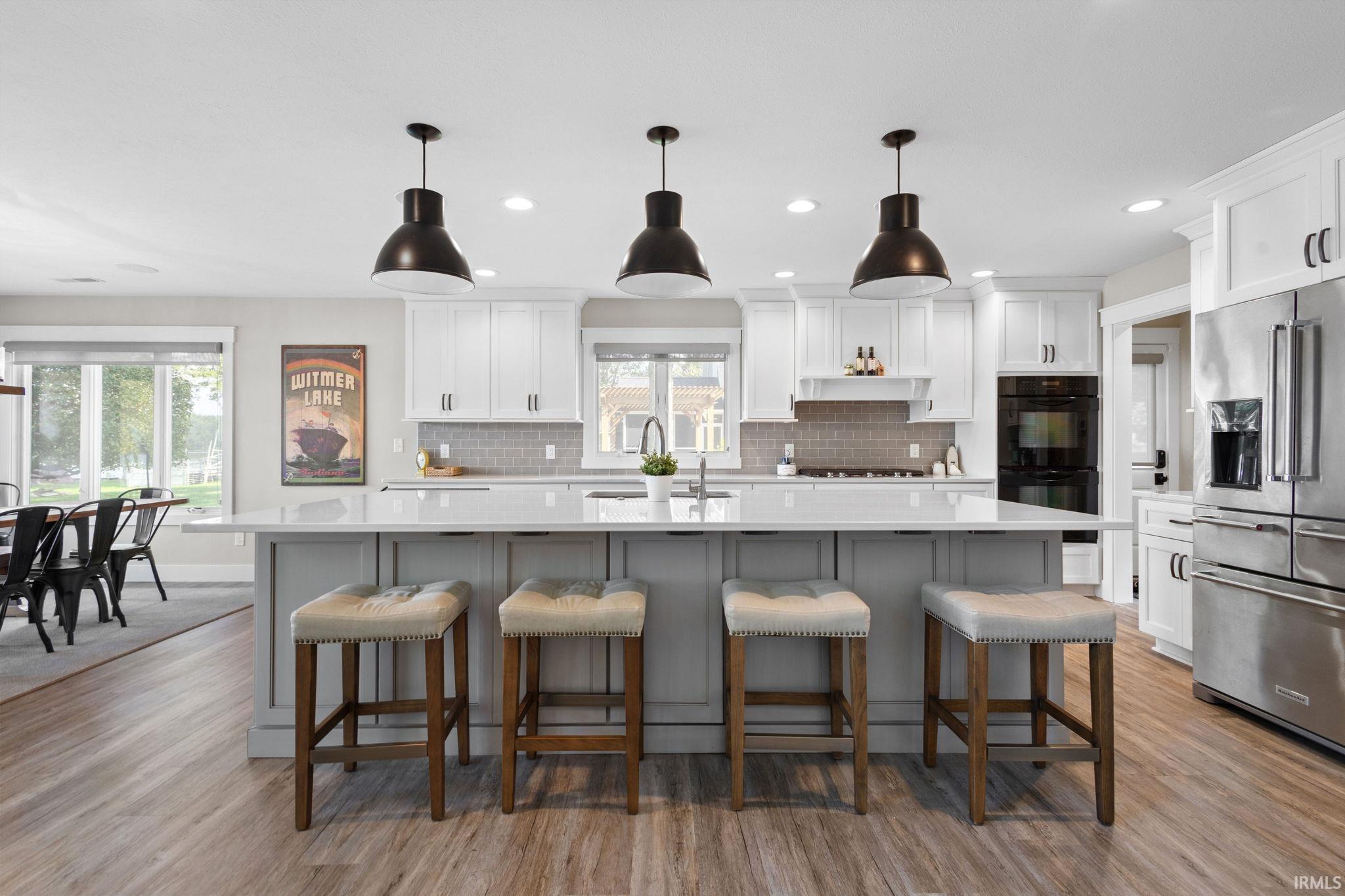 Wolcottville, Indiana 46795, United States, 6 Bedrooms Bedrooms, ,5 BathroomsBathrooms,Residential,Active,222171