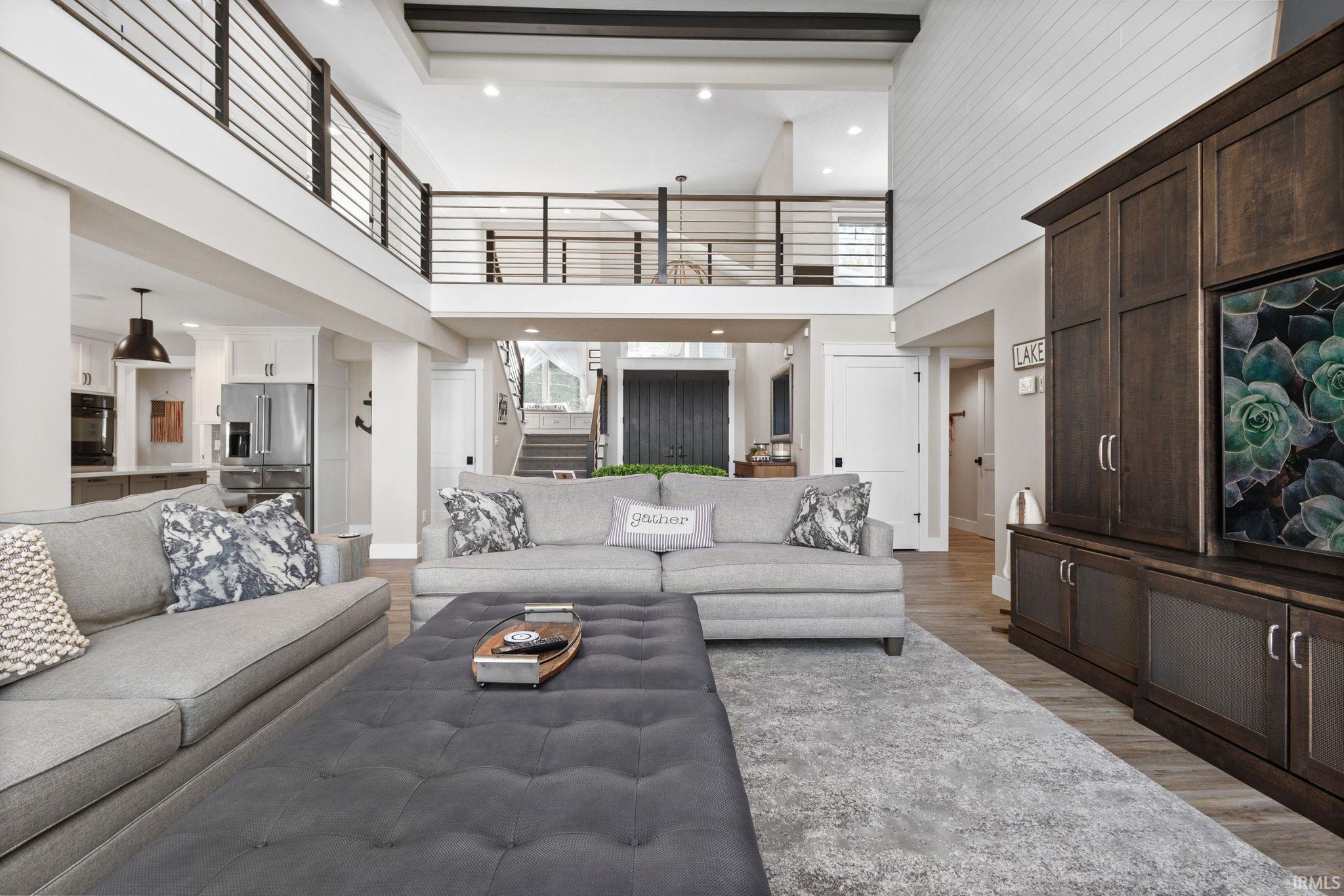 Wolcottville, Indiana 46795, United States, 6 Bedrooms Bedrooms, ,5 BathroomsBathrooms,Residential,Active,222171