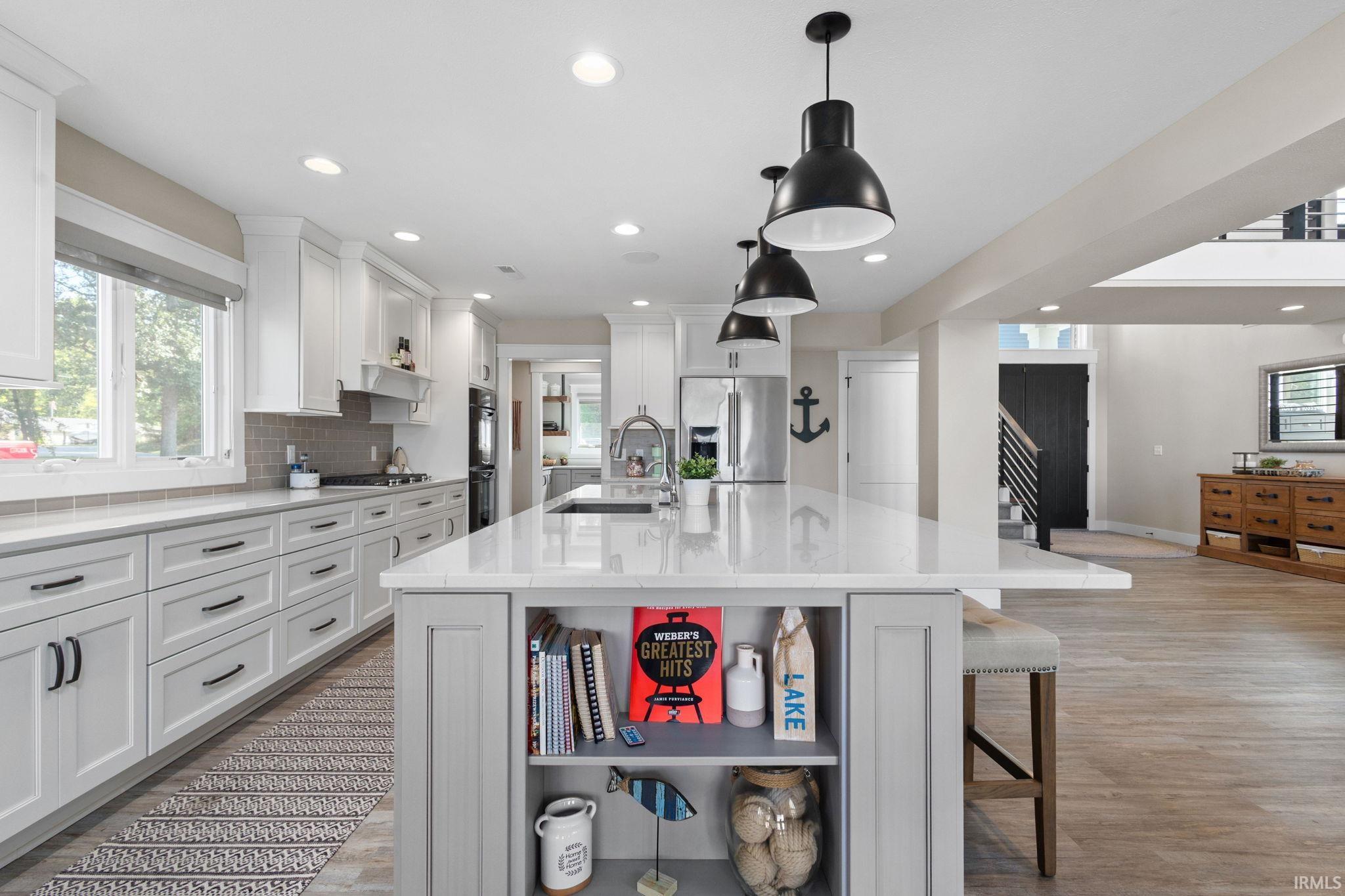 Wolcottville, Indiana 46795, United States, 6 Bedrooms Bedrooms, ,5 BathroomsBathrooms,Residential,Active,222171